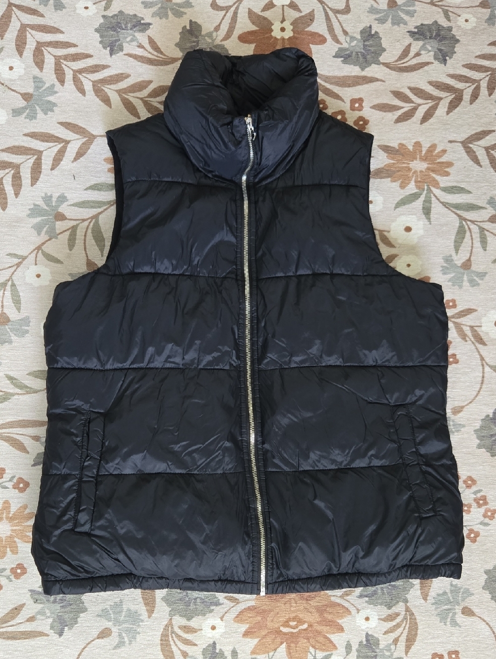 Womens Old Navy Black Puffer Fleece Vest Size Large